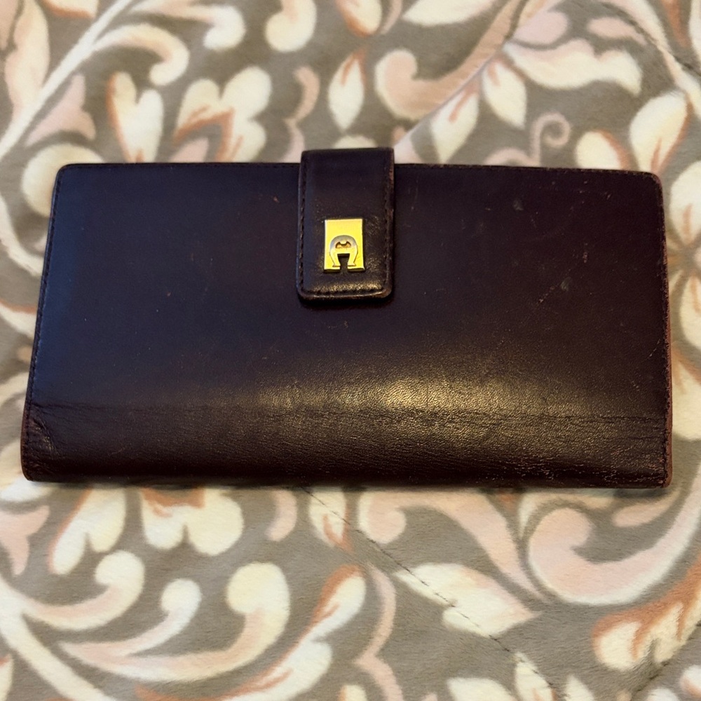 Vintage Etienne Aigner Leather Snap Wallet with Gold Accents